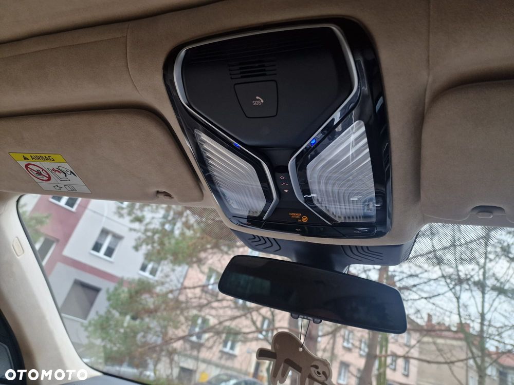 BMW Seria 7 750i - 15