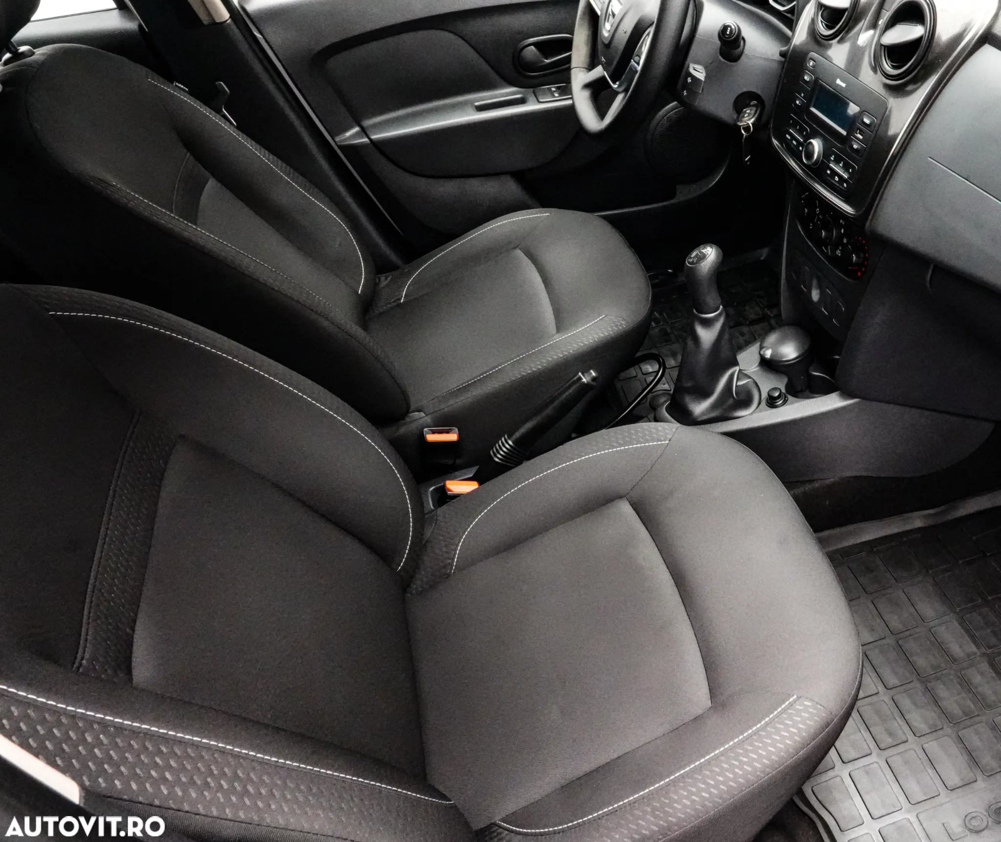 Dacia Logan 0.9 TCe Laureate - 13