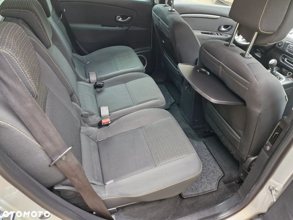 Renault Scenic 1.6 16V Authentique - 9