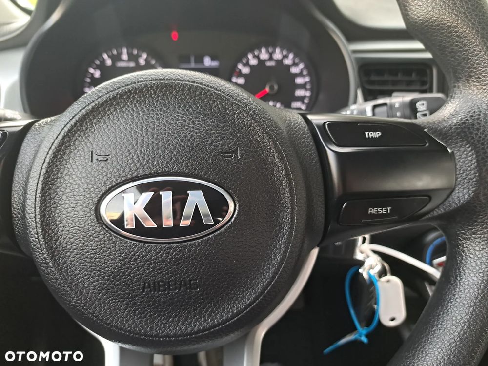Kia Rio 1.2 M - 23
