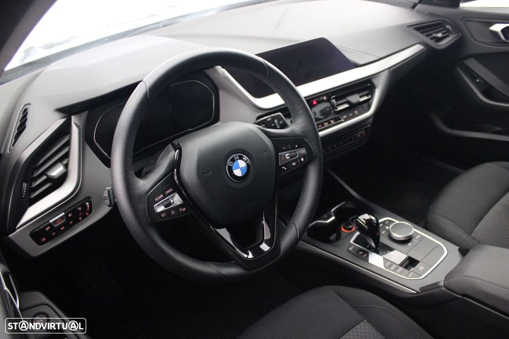 BMW 116 d Corporate Edition Auto - 37