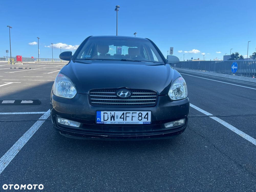 Hyundai Accent 1.4 Classic - 2