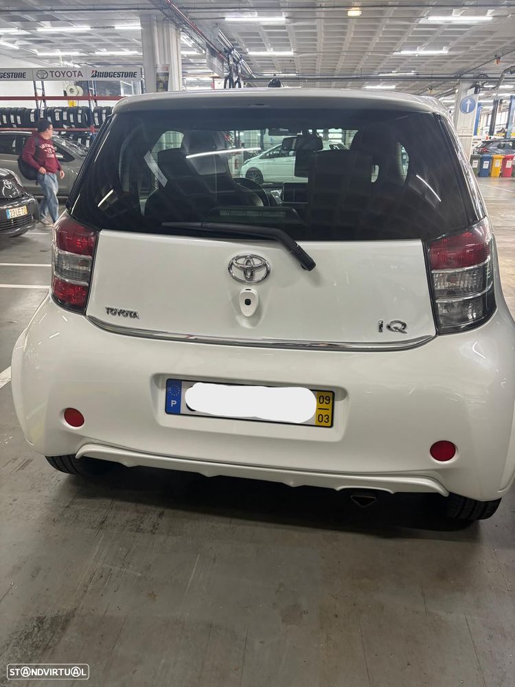 Toyota iQ 1.4 D-4D - 13
