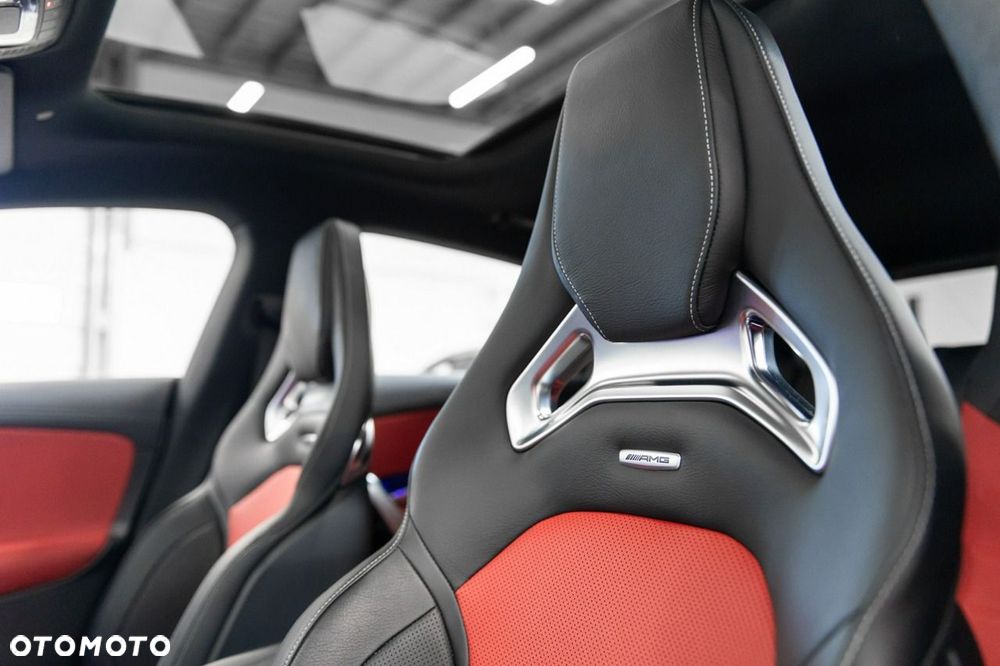 Mercedes-Benz CLA AMG 45 S 4-Matic+ 8G-DCT - 37