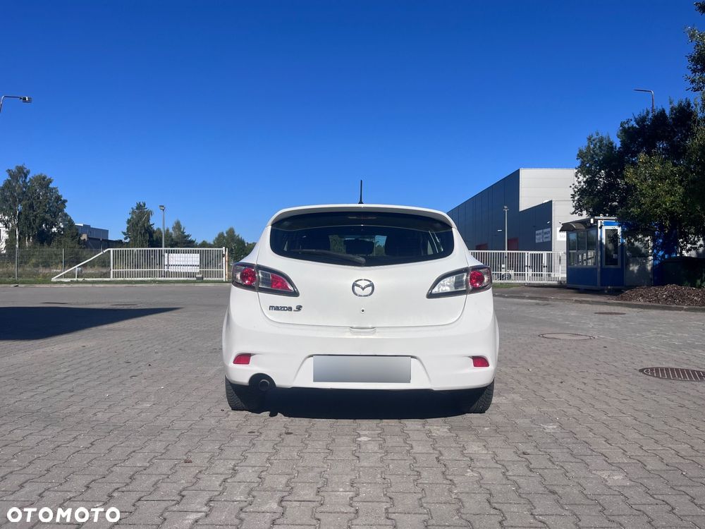 Mazda 3 2011 photo 4