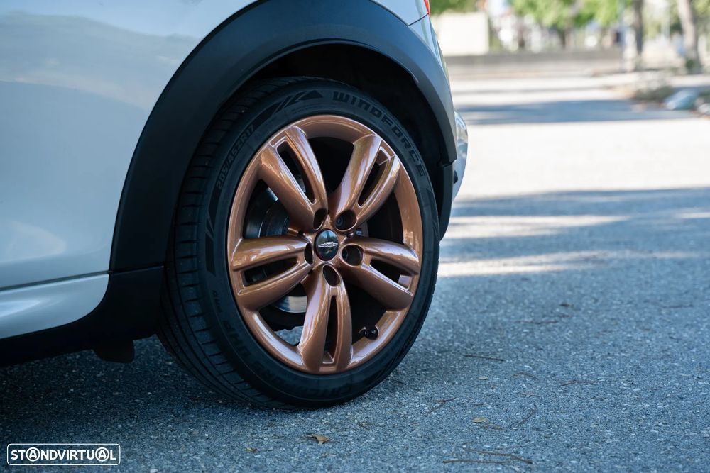 MINI 3 Portas John Cooper Works Auto Desportiva - 16