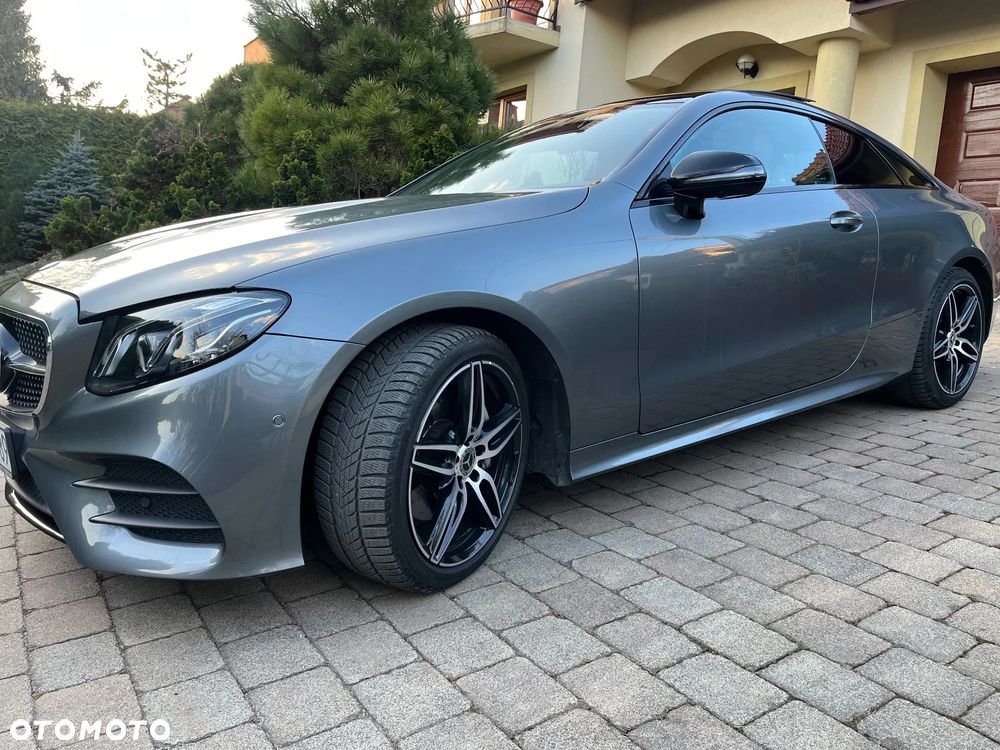 Mercedes-Benz Klasa E 220 d 4-Matic 9G-TRONIC - 2