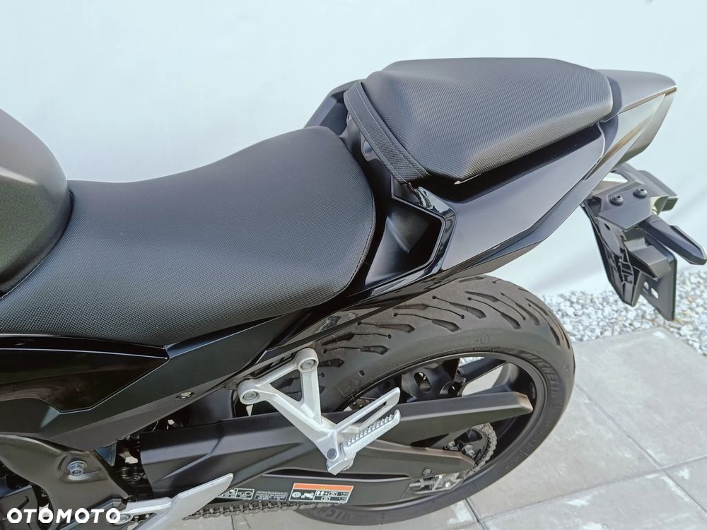 Honda CB - 16