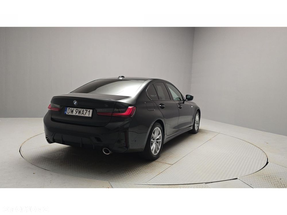BMW Seria 3 320d xDrive mHEV M Sport - 5