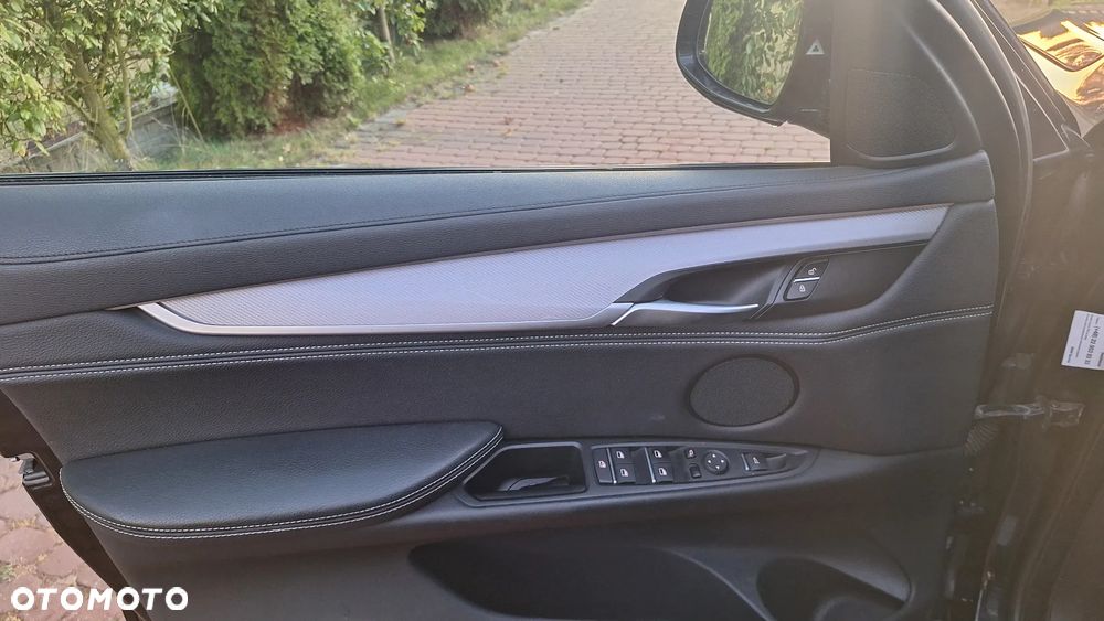 BMW X6 xDrive30d - 13