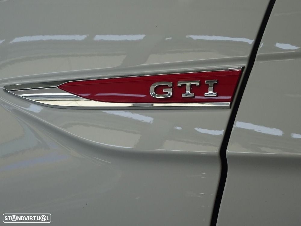 VW Polo 2.0 TSI GTI DSG - 34