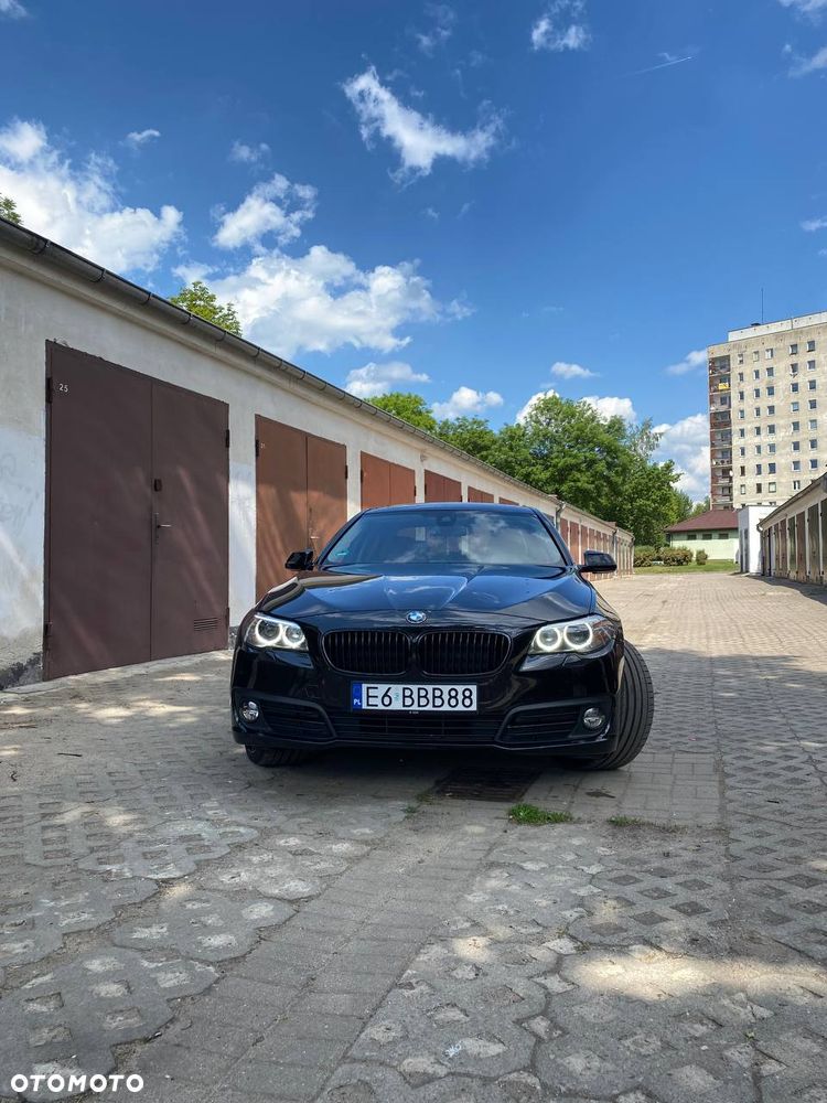 BMW Seria 5 530d Luxury Line - 2