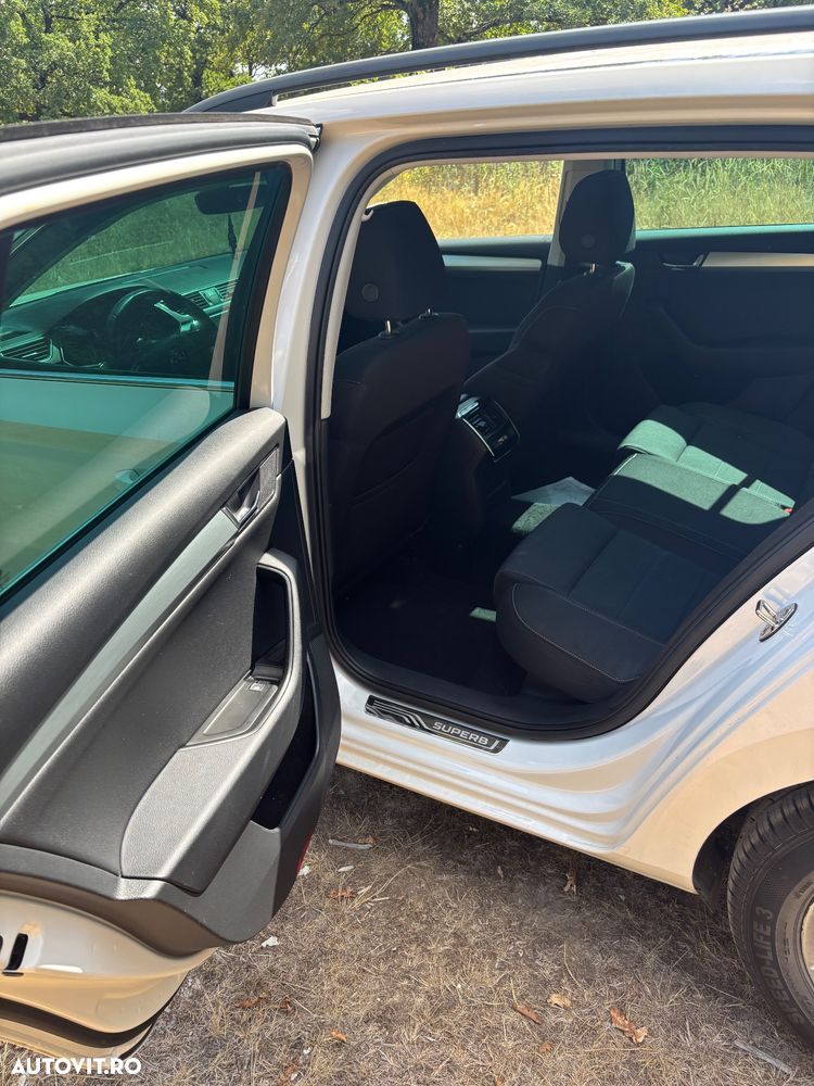 Skoda Superb 2.0 TDI Ambition - 15