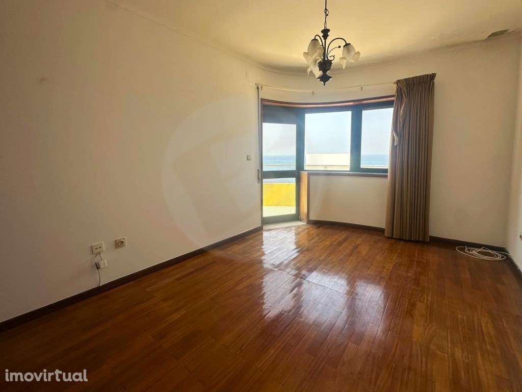 T4 Duplex c/ Terraço em 1ª Linha de Mar na Póvoa de Varzim - Grande imagem: 5/32