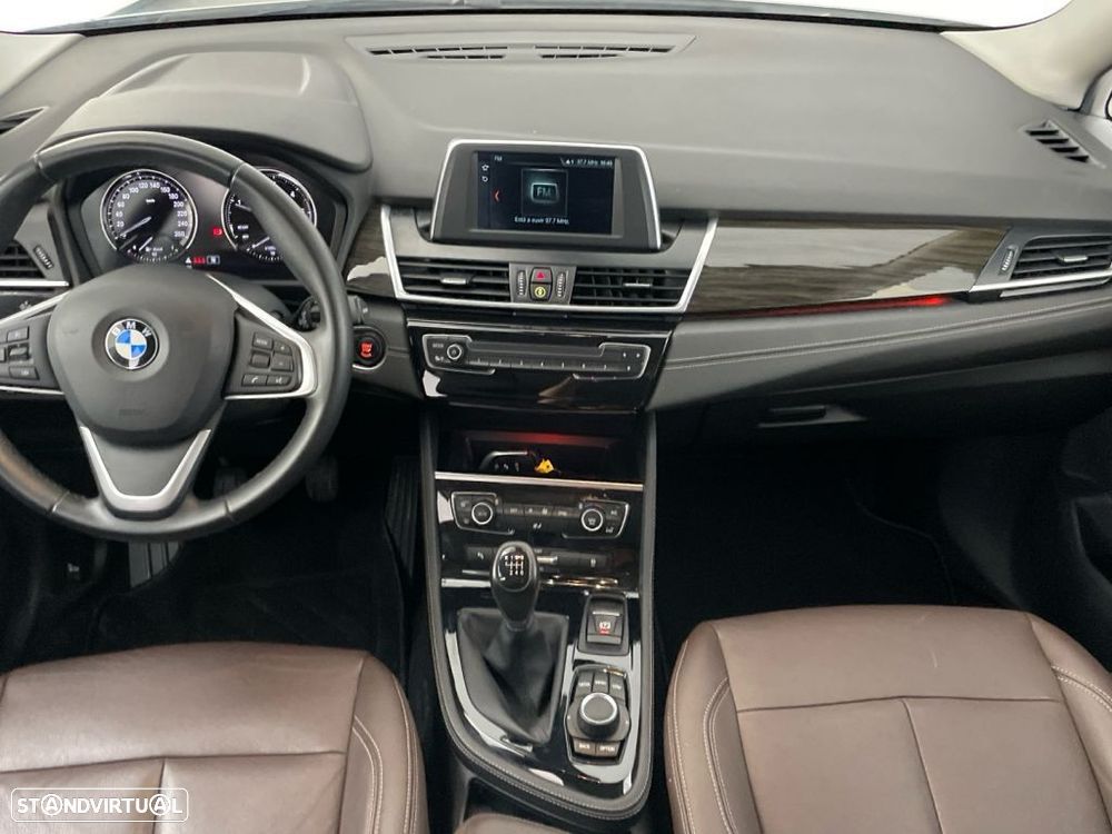 BMW 216 Active Tourer d Line Luxury - 10
