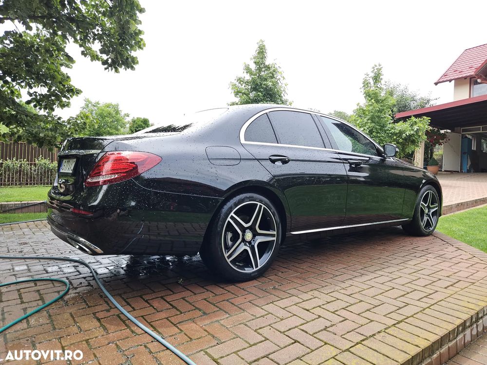 Mercedes-Benz E 220 d 9G-TRONIC - 33