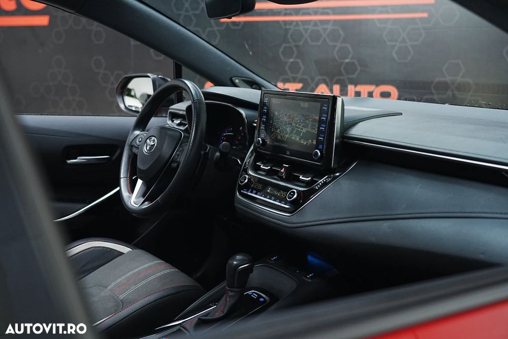 Toyota Corolla 2.0 HSD Exclusive Plus GR Sport Bi-Tone - 27