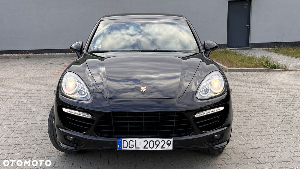 Porsche Cayenne S - 8