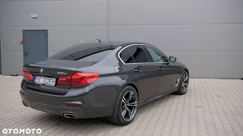 BMW Seria 5 530e iPerformance Sport - 12