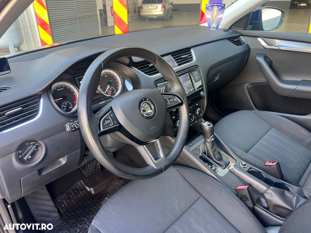 Skoda Octavia 1.6 TDI DSG Ambition - 20