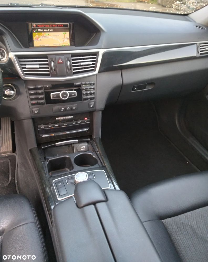 Mercedes-Benz Klasa E 220 T BlueTEC BlueEFFICIENCY Edition 9G-TRONIC Avantgarde - 6