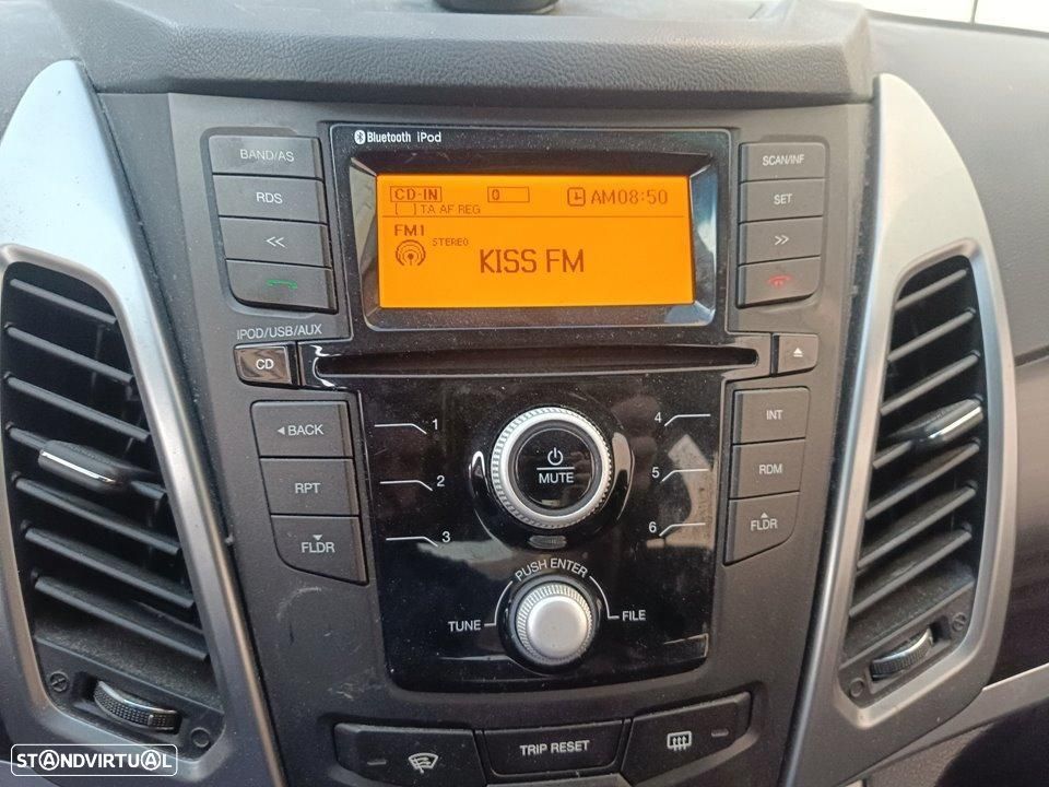 SISTEMA DE ÁUDIO RÁDIO CD SSANGYONG KORANDO - 1