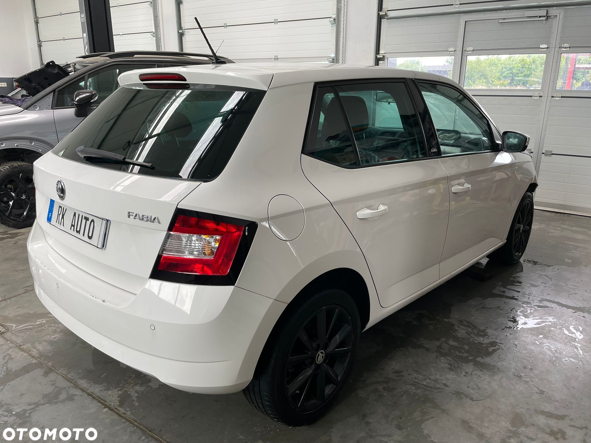 Skoda Fabia 1.2 TSI Active - 5