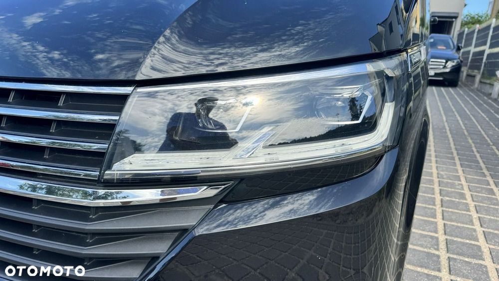 Volkswagen Caravelle - 25