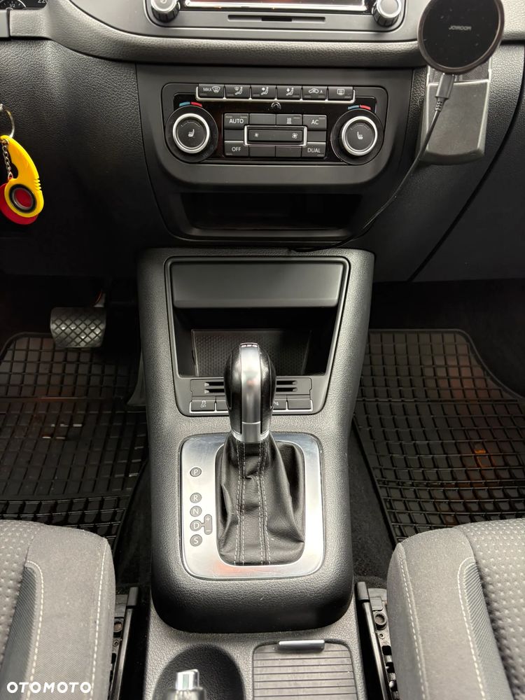 Volkswagen Golf Plus 2.0 TDI Highline DSG - 10