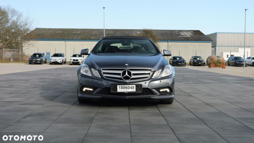 Mercedes-Benz Klasa E 350 CGI BlueEFFICIENCY 7G-TRONIC Elegance - 7
