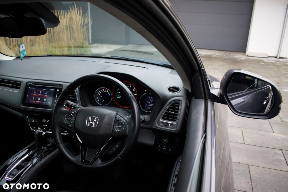 Honda HR-V 1.5 i-VTEC CVT Executive - 13