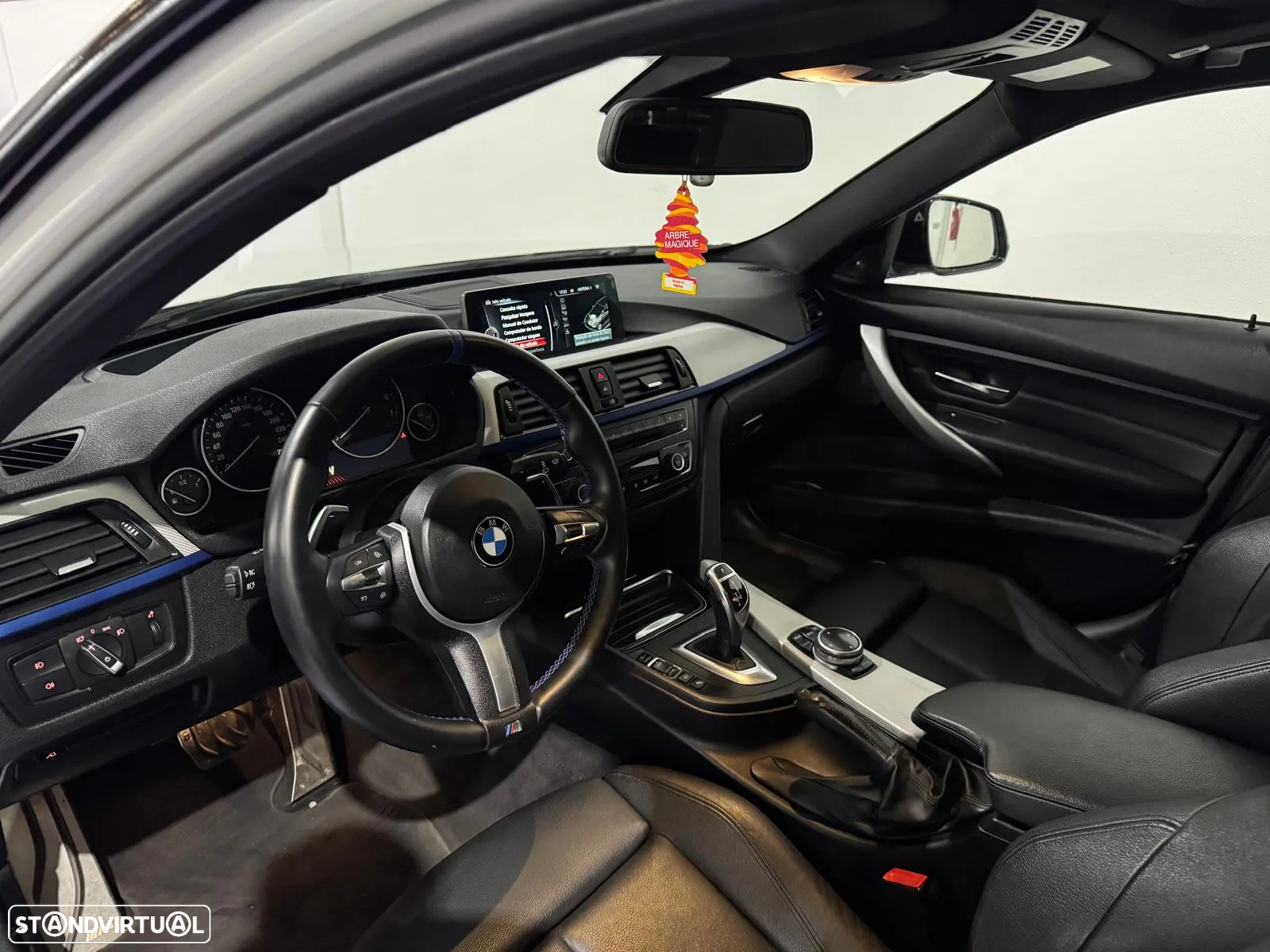 BMW 335 i Auto Pack M - 17