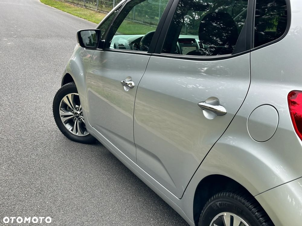 Kia Venga 1.6 CVVT Automatik Dream-Team Edition - 17