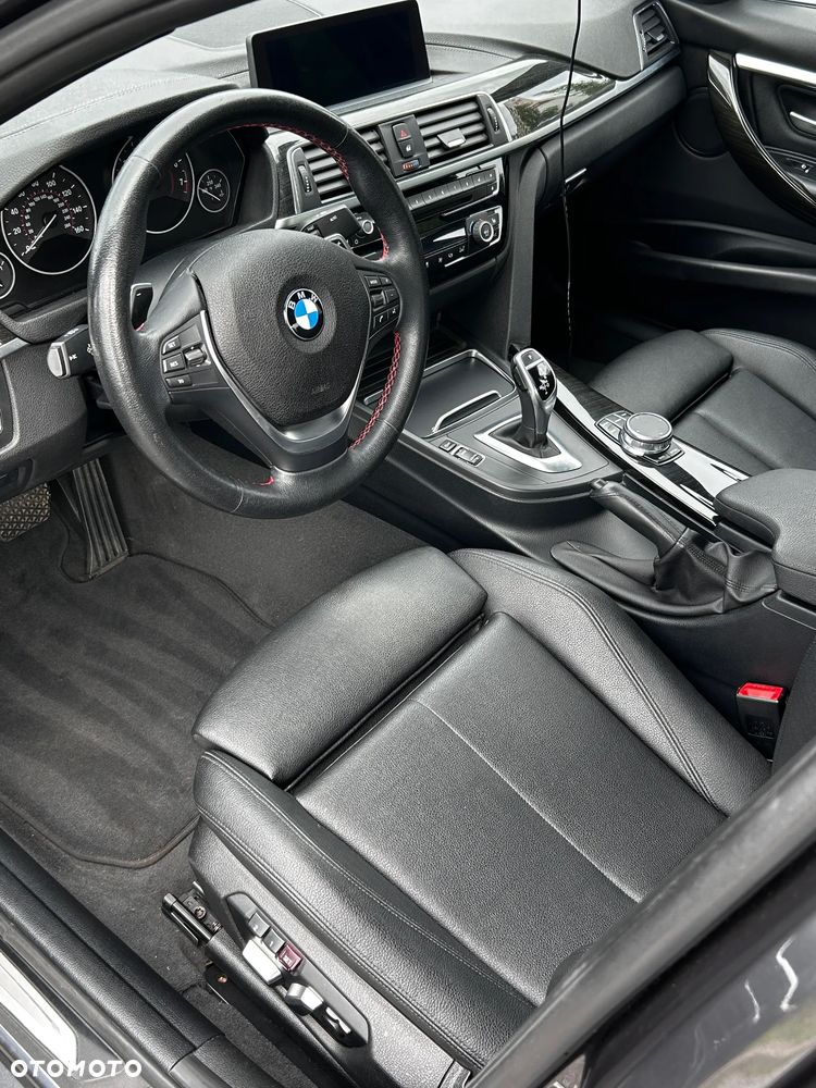 BMW Seria 3 330i xDrive Sport Line - 21