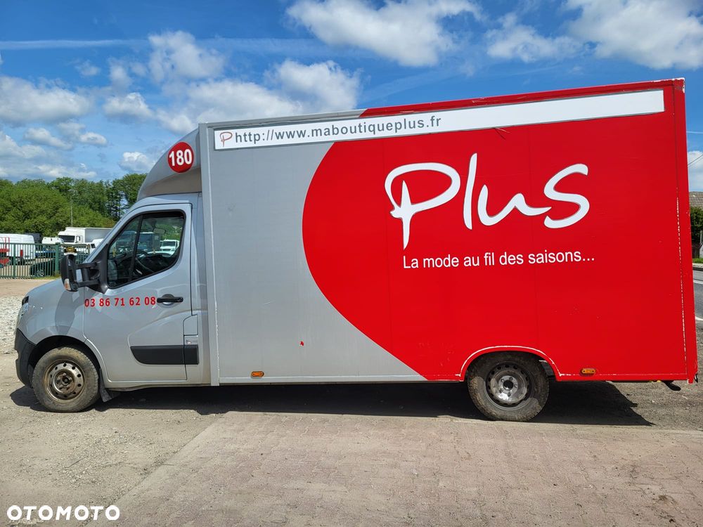 Nissan NV400 - 1