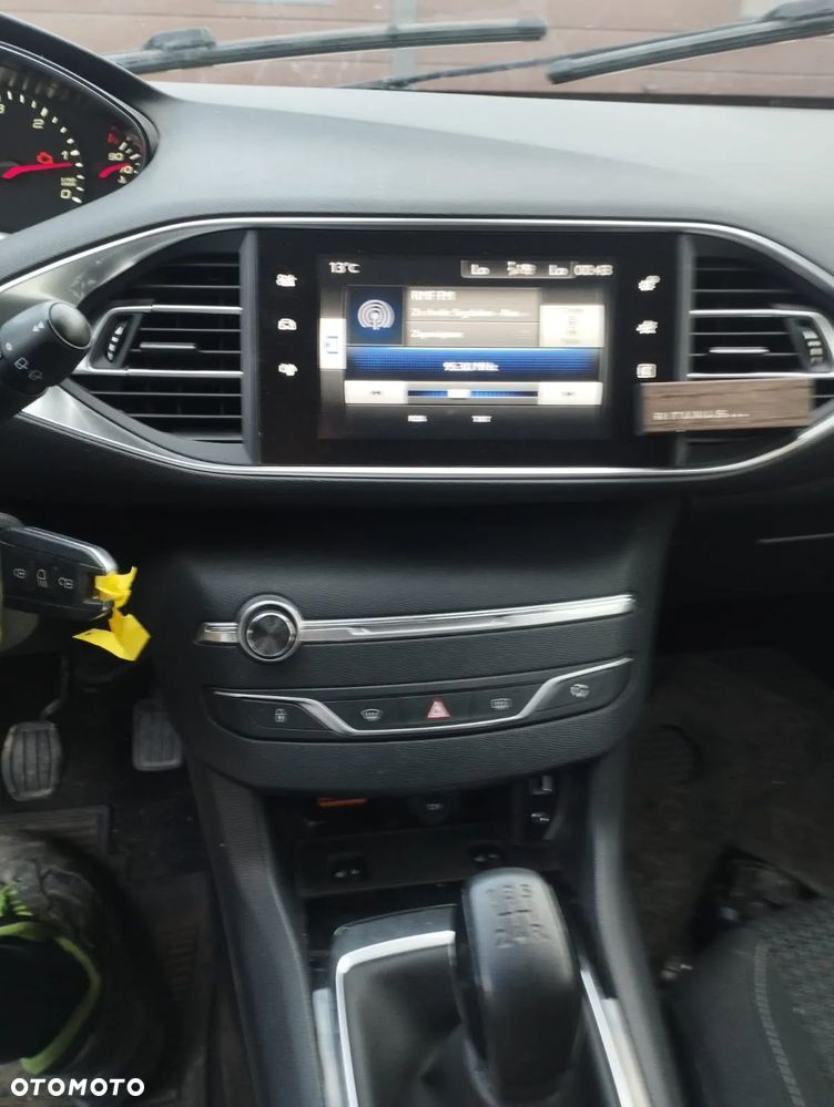 Peugeot 308 SW 1.5 BlueHDi Access S&S - 3