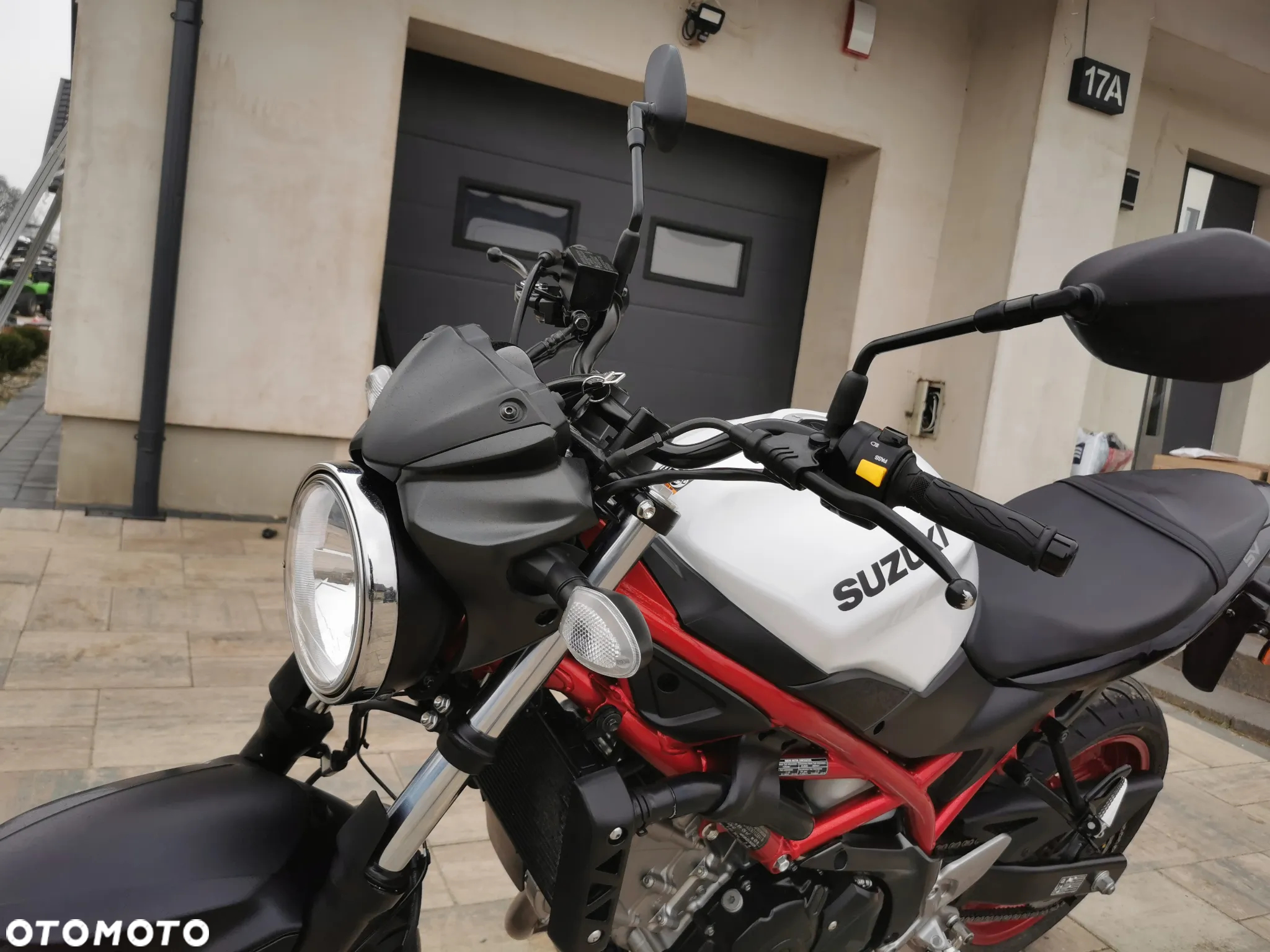 Suzuki SV - 11