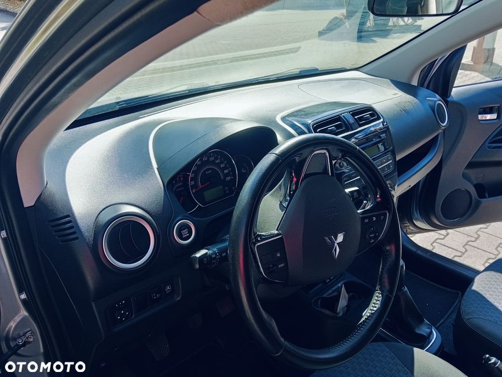 Mitsubishi Space Star 1.2 Intro Edition+ - 9