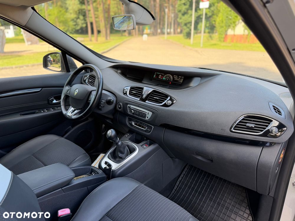 Renault Grand Scenic ENERGY TCe 130 INTENS - 18