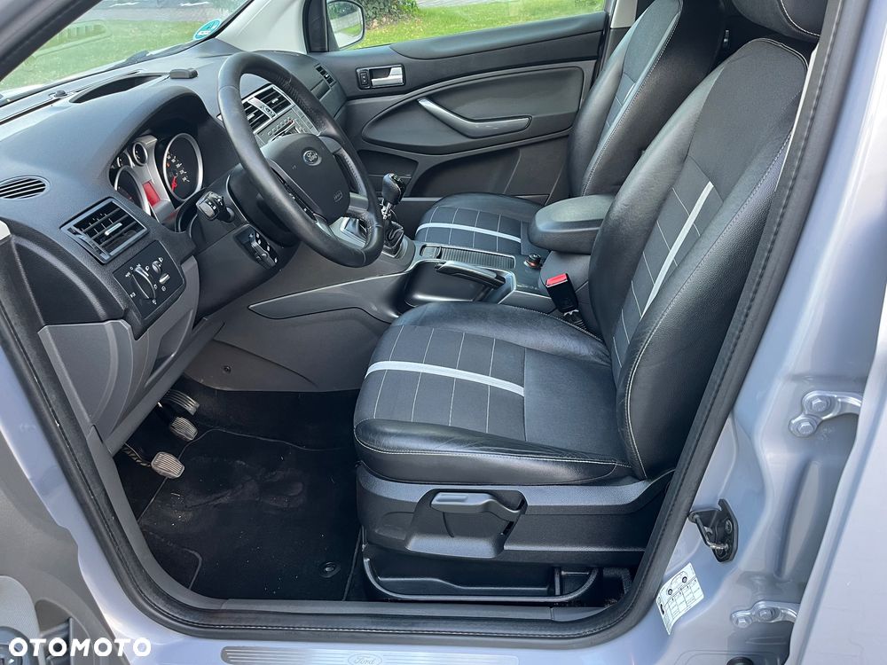 Ford Kuga 2.0 TDCi 4x4 Titanium - 8