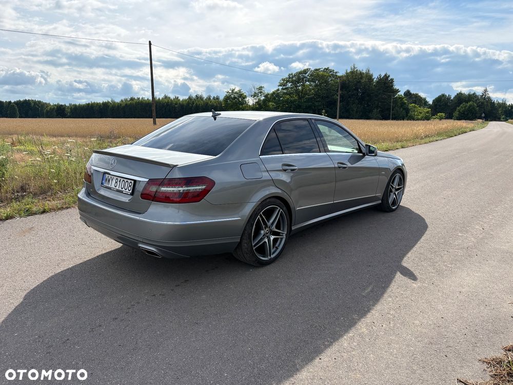 Mercedes-Benz Klasa E 220 CDI BlueEff Avantgarde - 7