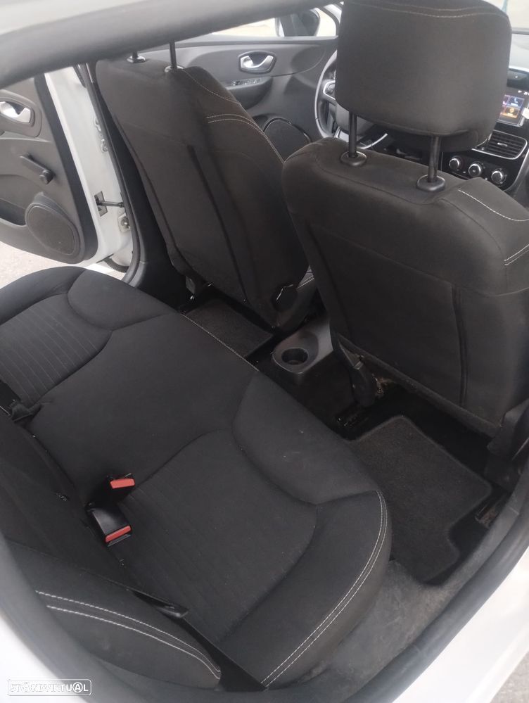 Renault Clio Sport Tourer 0.9 TCe Limited Edition - 8