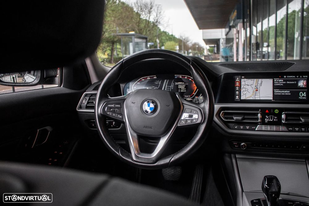 BMW 320 d Advantage Auto - 37