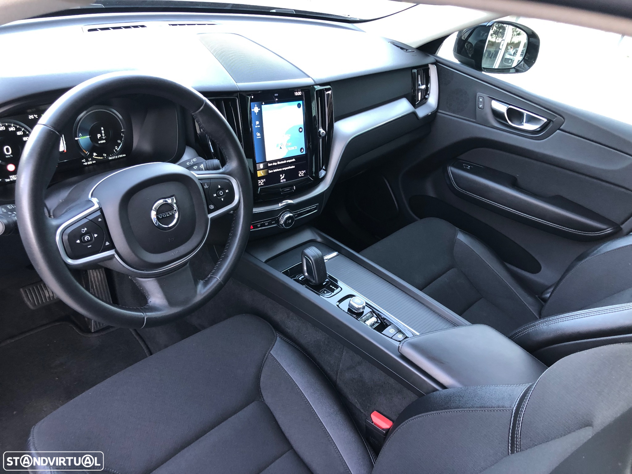 Volvo XC 60 2.0 T6 PHEV R-Design Expression AWD - 34