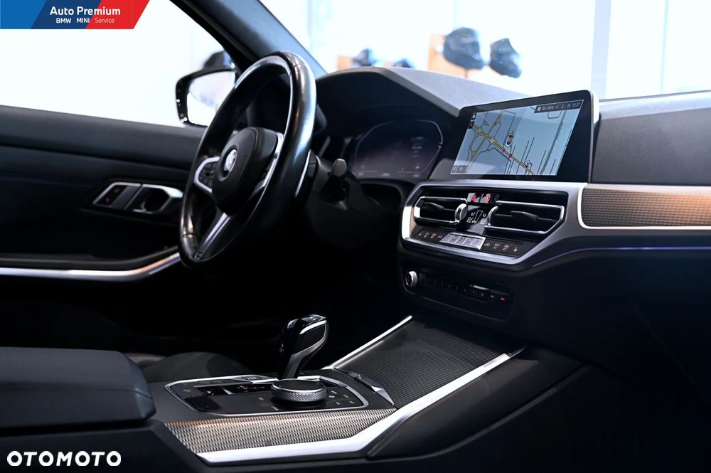 BMW Seria 3 320d xDrive M Sport sport - 17