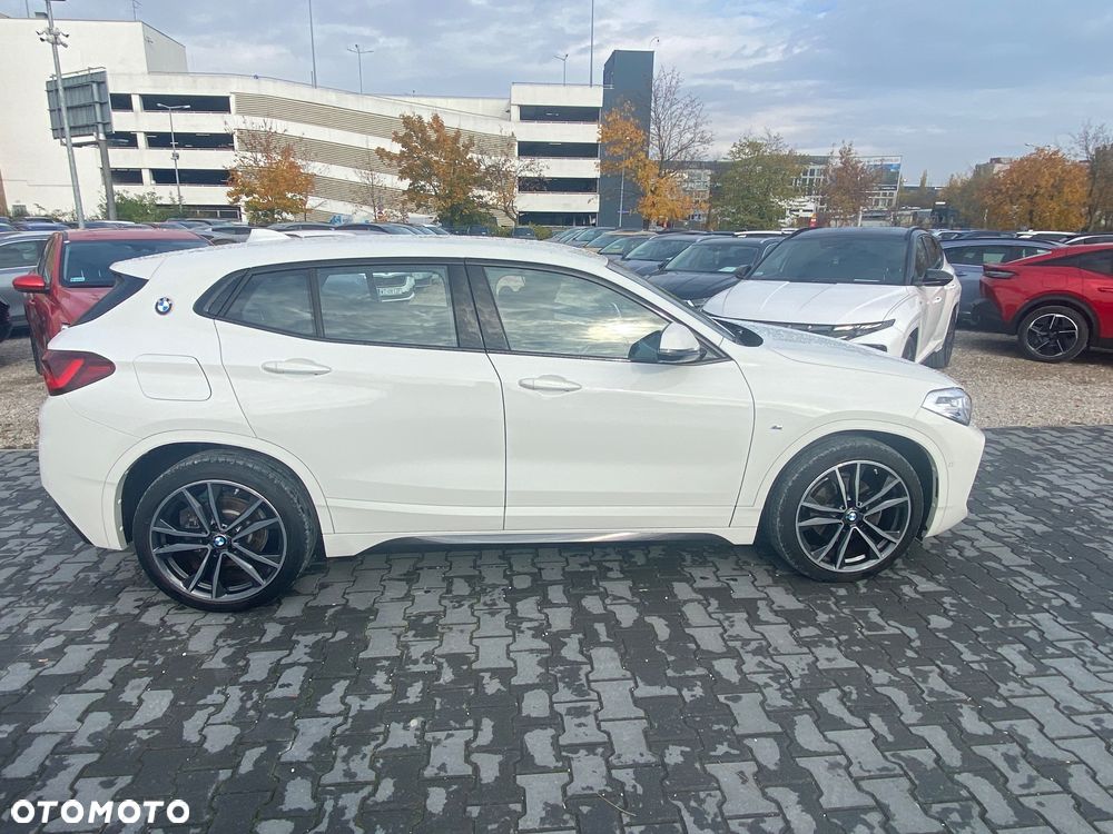 BMW X2 sDrive18i - 13