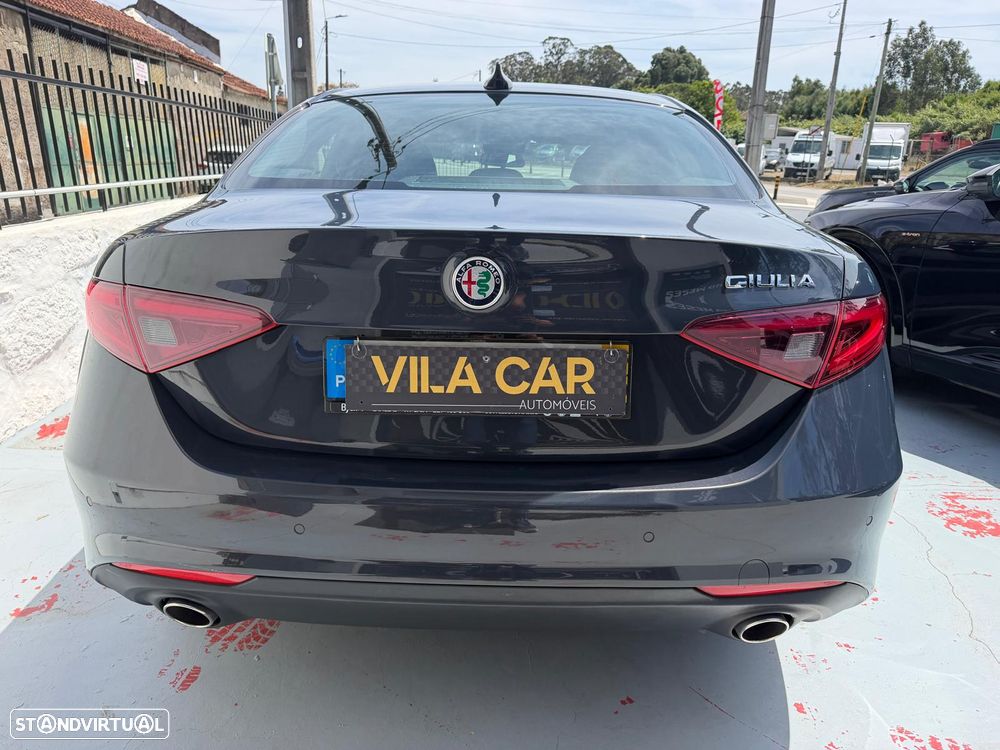Alfa Romeo Giulia 2.2 D Super AT8 - 9
