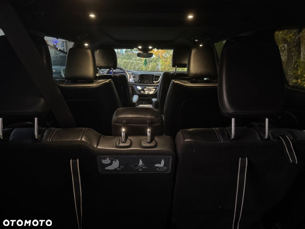 Chrysler Pacifica - 13