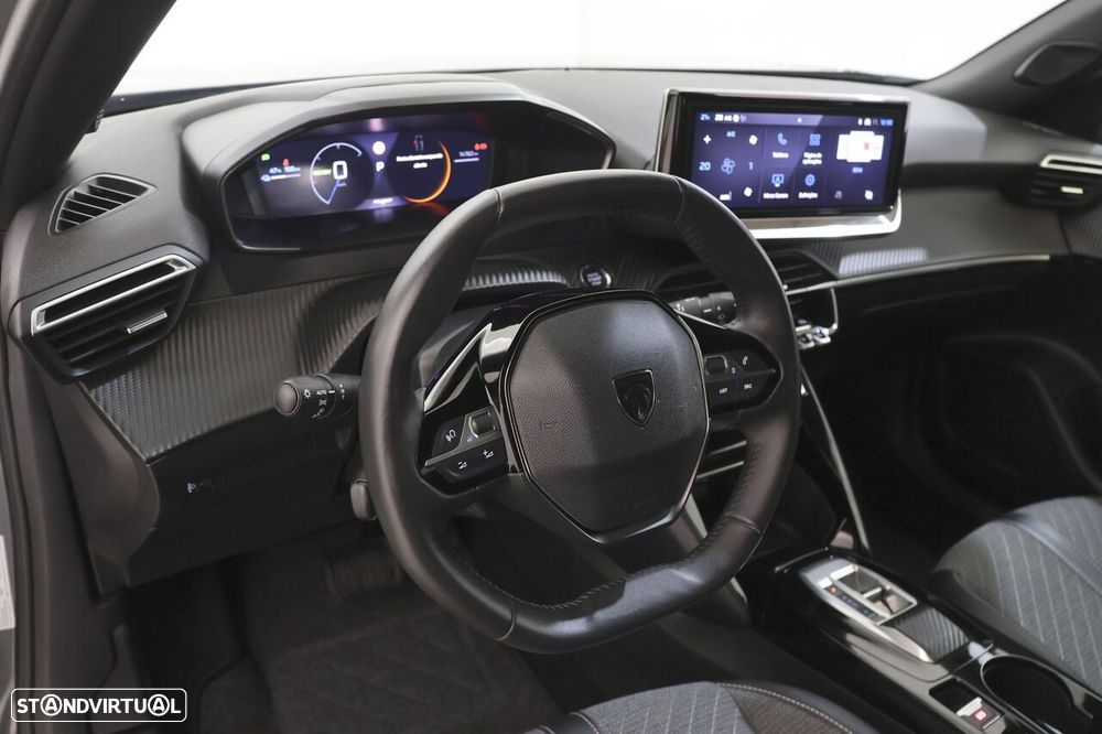 Peugeot e-2008 54 kWh Allure - 4