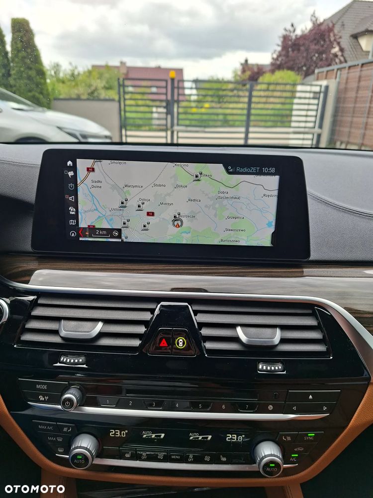 BMW Seria 5 520d Luxury Line sport - 31